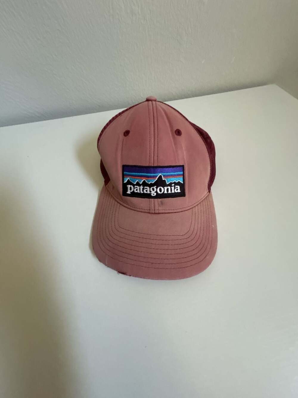 Patagonia P-6 Logo Trucker Hat in Mauve/Burgundy